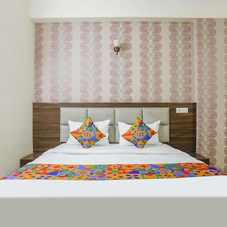 Fabhotel Corporate Stay Noida Ngoại thất bức ảnh