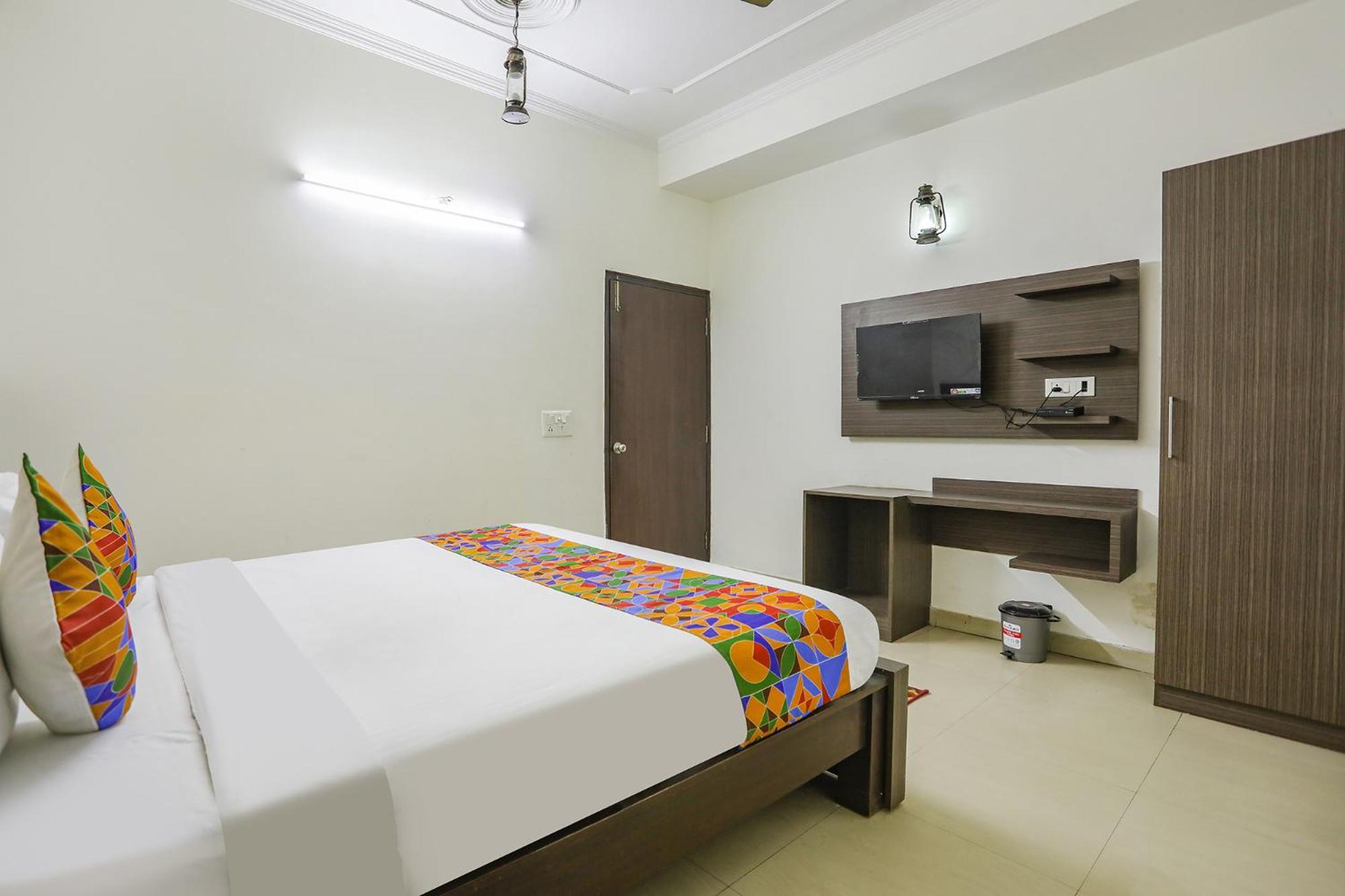 Fabhotel Corporate Stay Noida Ngoại thất bức ảnh