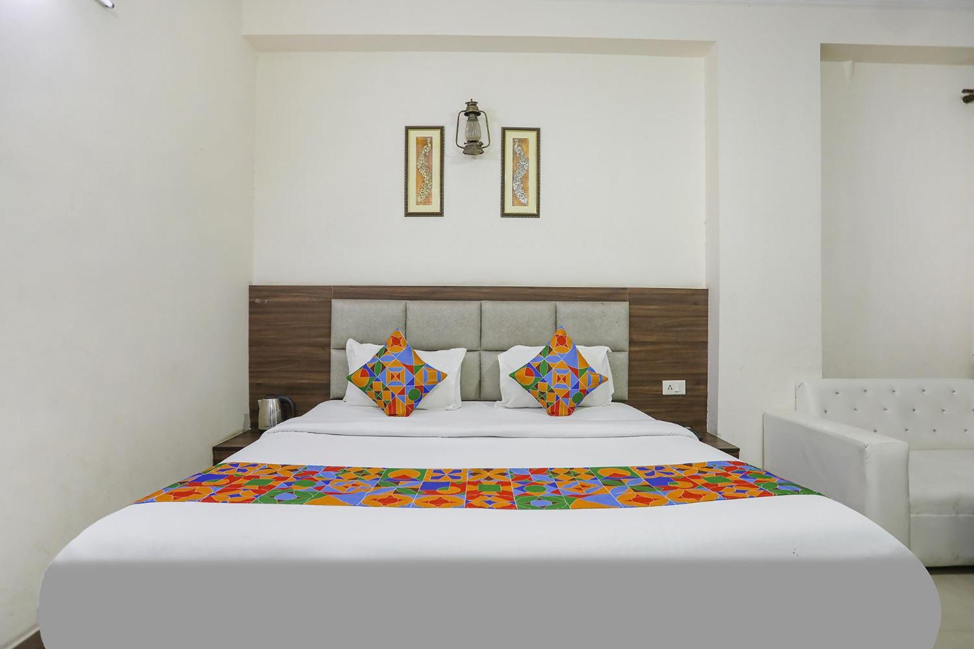 Fabhotel Corporate Stay Noida Ngoại thất bức ảnh
