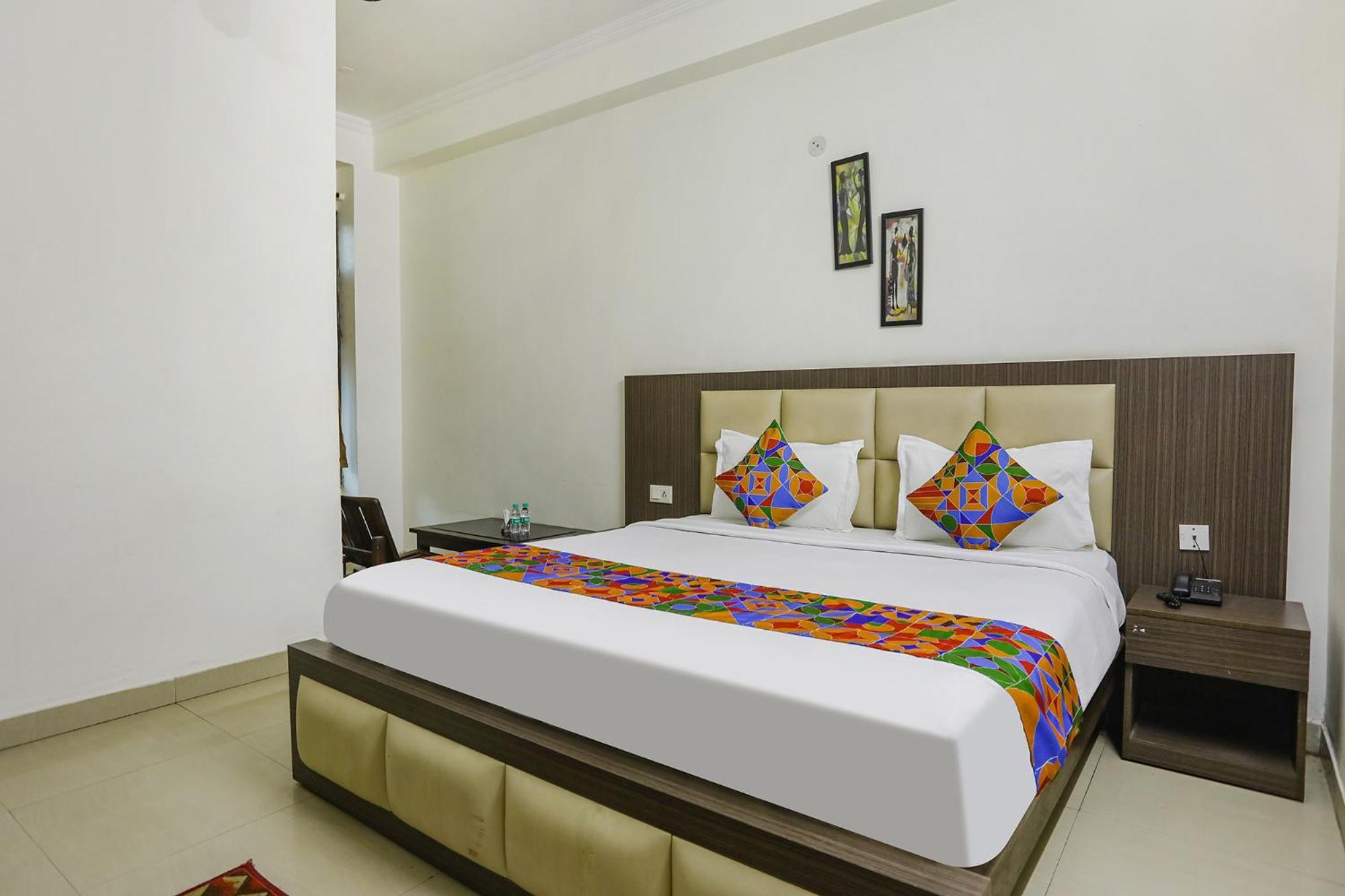 Fabhotel Corporate Stay Noida Ngoại thất bức ảnh