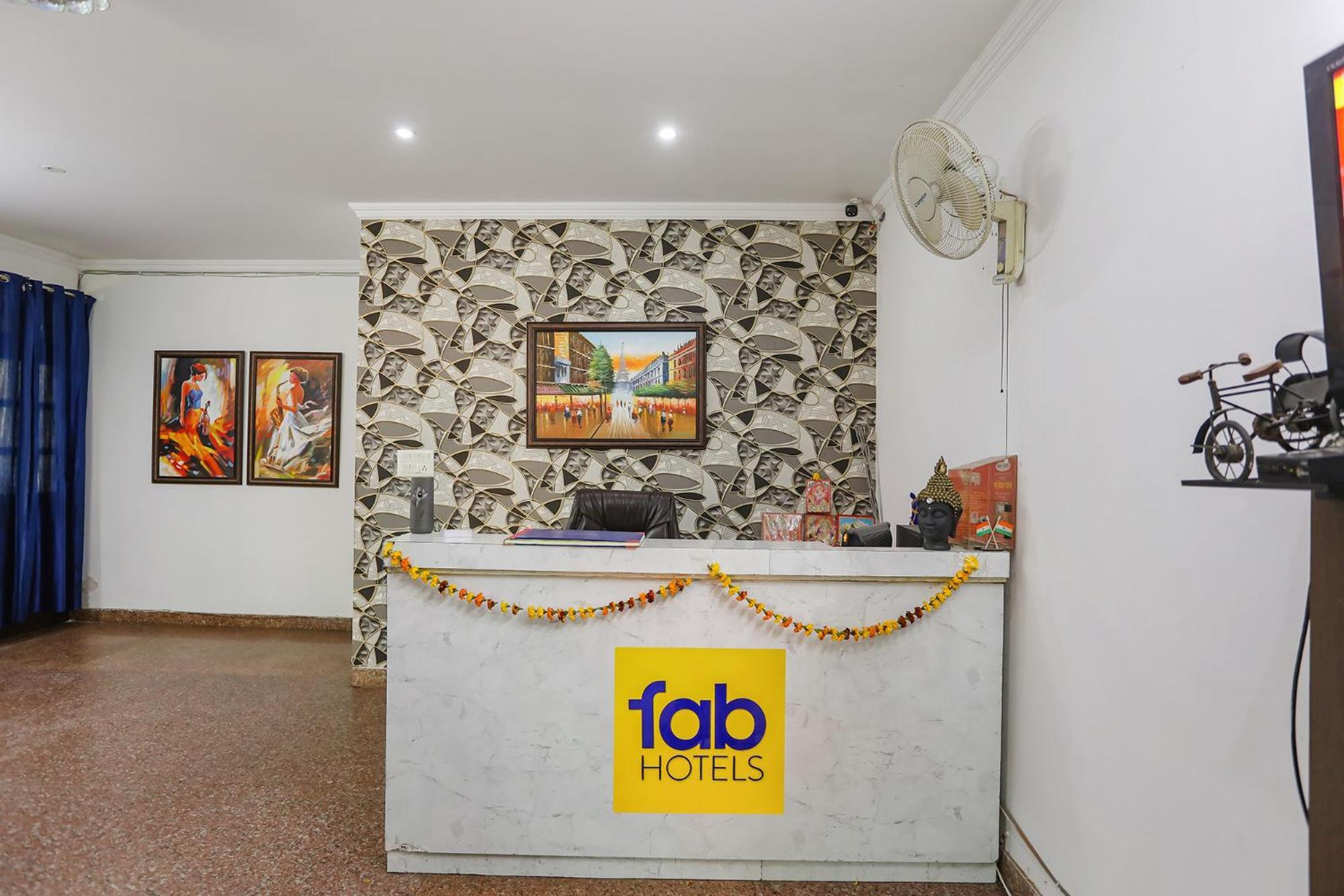 Fabhotel Corporate Stay Noida Ngoại thất bức ảnh